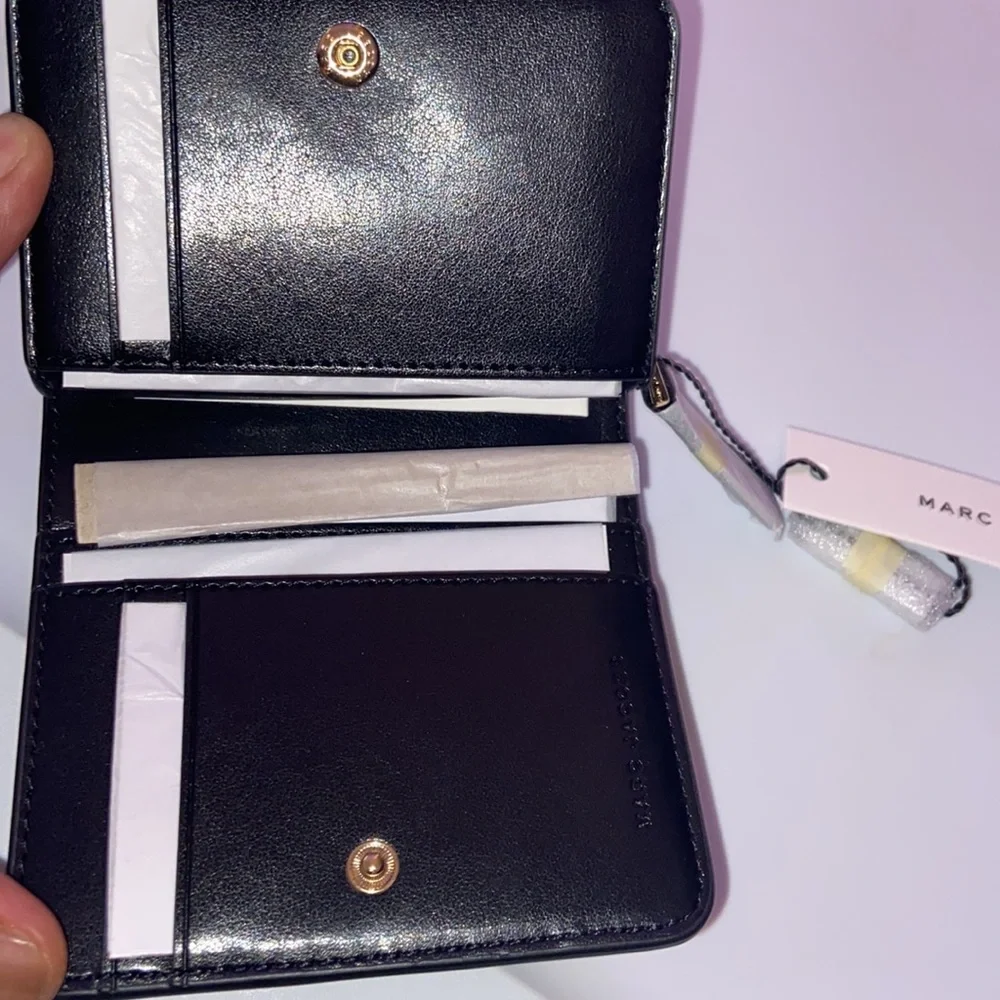 Marc Jacobs Logo Compact Wallet Black Multi - Picture 5 of 9